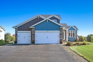 8260 Padgett Ave NE, Elk River, MN 55330