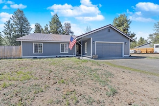 15935 Woodchip Ln, La Pine, OR 97739