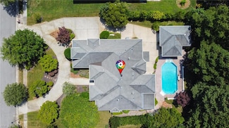 3201 Stonewood Dr, Virginia Beach, VA 23456