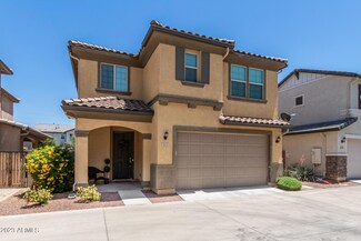 215 E Roadrunner Dr, Chandler, AZ 85286