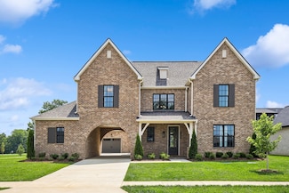 7304 Crowell Dr, College Grove, TN 37046