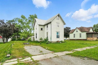 401 N Ellis St, Keota, IA 52248