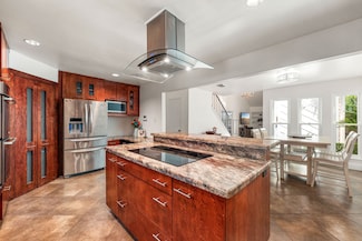 7306 Creek Crest Dr, Houston, TX 77095