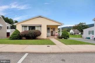 52 N Main St, Smithsburg, MD 21783