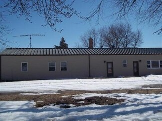 611 S Britton Rd, Union Grove, WI 53182