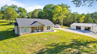 151 Angel Ln, Lafollette, TN 37766