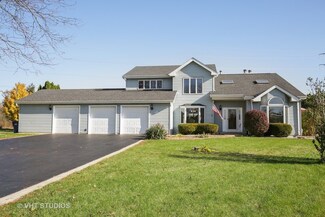 555 Welch St, Gilberts, IL 60136