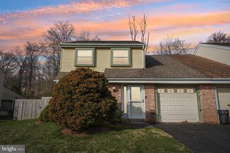13 Firewood Dr, Horsham, PA 19044