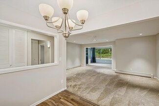 3076 Lexington Ave N Unit A5, Saint Paul, MN 55113