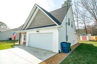 852 Pine Grove Rd, Ringgold, GA 30736