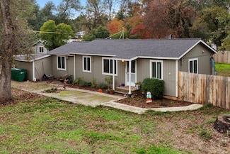 7696 Happy Valley Rd, Anderson, CA 96007