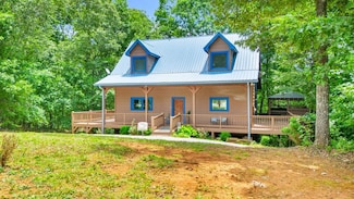 417 Hickory Ridge Dr, Cleveland, GA 30528