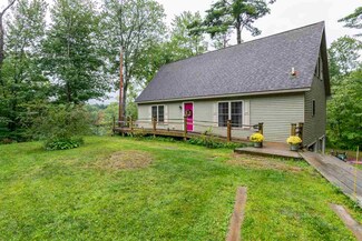 527 Sunset Ln W, Hinesburg, VT 05461