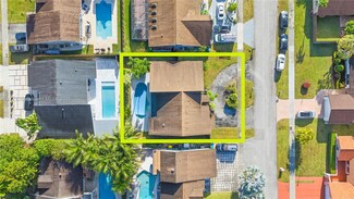 13921 SW 109th St, Miami, FL 33186