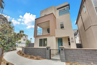 300 Ruby Rd, Ladera Ranch, CA 92694