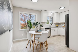 612 11th Ave E, Shakopee, MN 55379