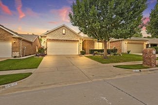 6616 Purbeck Trail, Denton, TX 76210