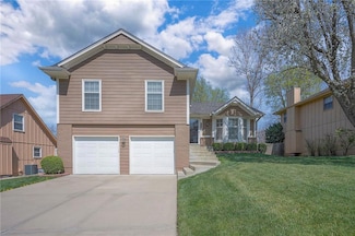 9516 W 117th St, Overland Park, KS 66210