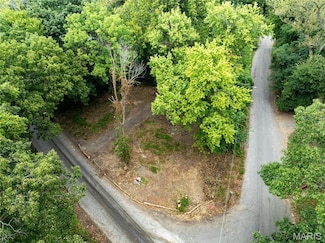 9914 Valley Dr, Saint Louis, MO 63137