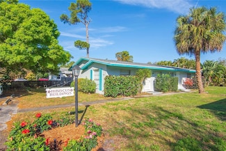 866 16th Place, Vero Beach, FL 32960