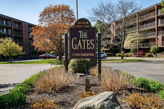 148 Marble St Unit 103, Stoneham, MA 02180