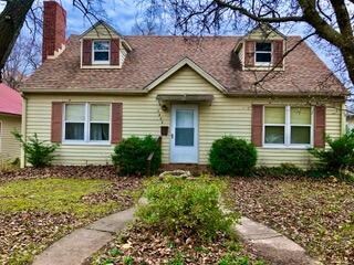 1722 S Main St, Carthage, MO 64836