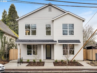 2213 SE 12th Ave Unit 1, Portland, OR 97214