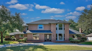 2034 Wheeler Creek Dr, Gainesville, TX 76240