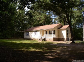 2081 Jacksontown Rd, Henderson, NC 27537