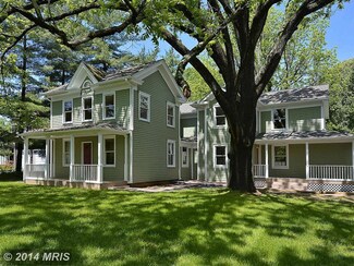 8313 Tomlinson Ave, Bethesda, MD 20817