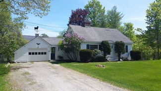143 Cottage St, Manchester Center, VT 05255