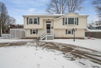60 Read St, Riverside, RI 02915