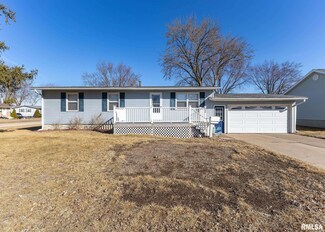 430 15th Place, Camanche, IA 52730