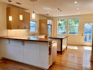 2209 E 18th St Unit A, Austin, TX 78702