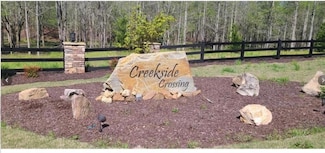 37 Blalock St, Ellijay, GA 30175