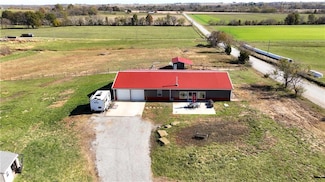 19751 Bell Rd, Higginsville, MO 64037