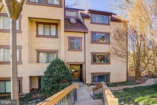 1656 Parkcrest Cir Unit 101, Reston, VA 20190