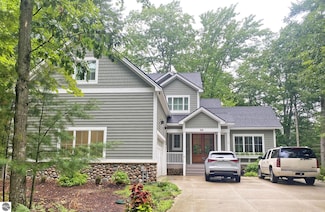 18 Deer Park, Glen Arbor, MI 49636