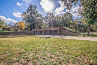 101 Myers Rd, Longview, TX 75604