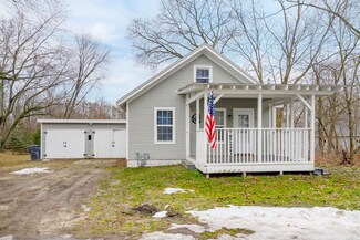 516 Catherine St, Otsego, MI 49078