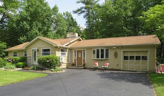 26 Laurel Rd, Sharon, MA 02067