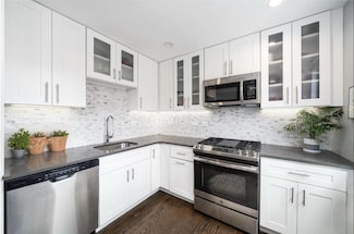 126 Delaware Ave Unit 12, Jersey City, NJ 07306