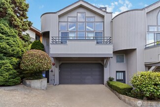 10135 NE 64th St Unit A, Kirkland, WA 98033