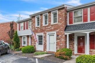 1408 Timberidge Dr, Bethel Park, PA 15102