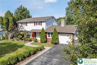 4457 Spring Dr, Center Valley, PA 18034