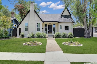 902 Bailey Ave, San Antonio, TX 78210