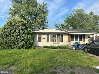 26 Cambridge Cir, Maple Shade, NJ 08052