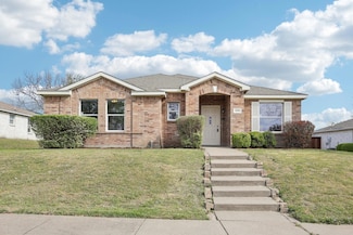 609 Snapdragon Ln, Desoto, TX 75115