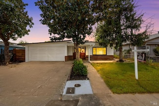 325 Grape St, Vacaville, CA 95688