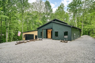 244 Ivy Ln, Pikeville, TN 37367
